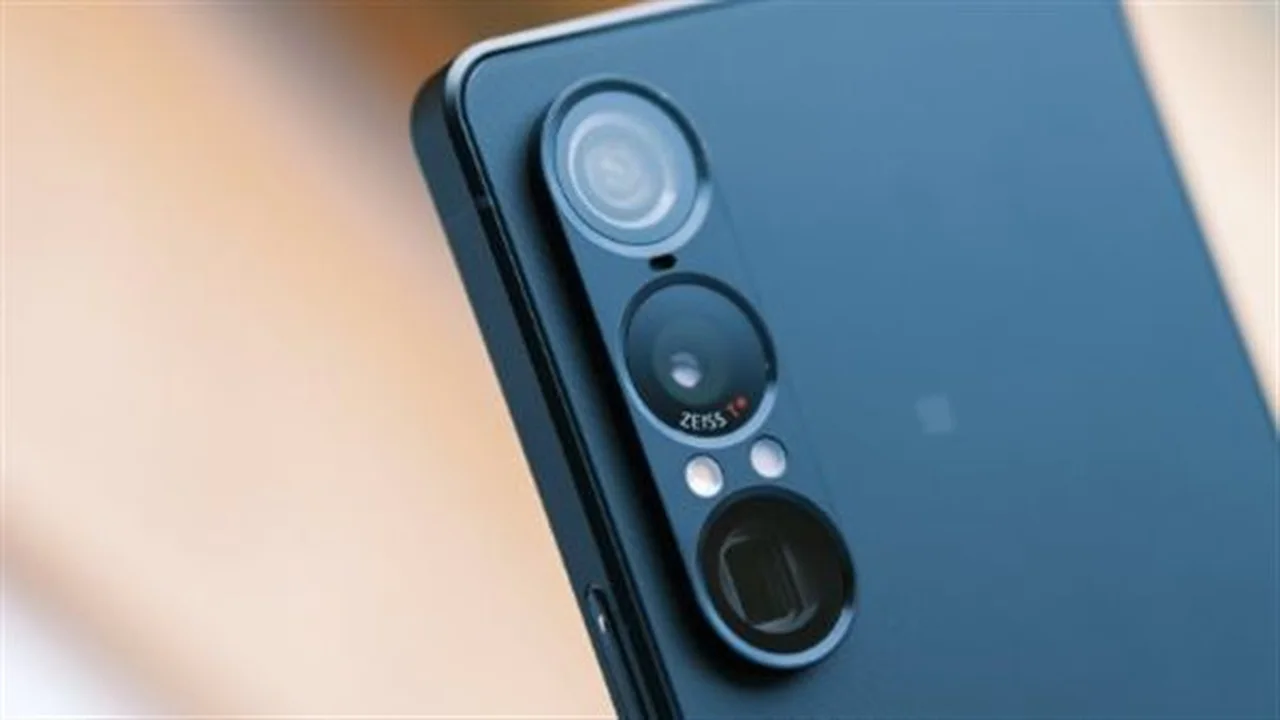 ثورة التصوير السينمائي.. تقنيات كاميرا Sony Xperia 1 VIII الجديدة المرتقبة